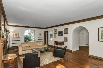 10 Soundview Crest, Manhasset, NY 11030 - Photo 18