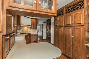 10 Soundview Crest, Manhasset, NY 11030 - Photo 14