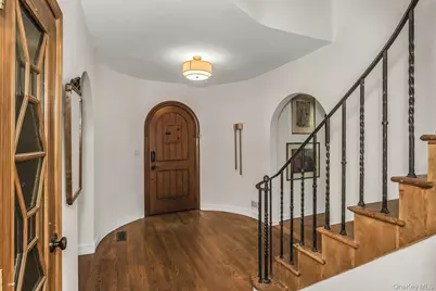 10 Soundview Crest, Manhasset, NY 11030 - Photo 6