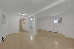 4408 Locust Point Dr, Bronx, NY 10465 - Photo 16