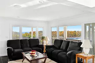 8 September Ln, Glen Cove, NY 11542 - Photo 14