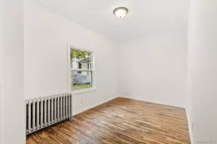 31 Grove St, Hempstead, NY 11550 - Photo 16