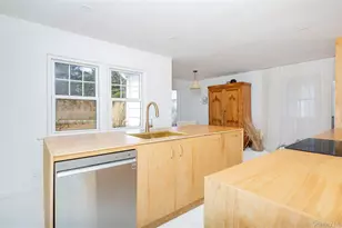 13 Tarkettle Rd, Shelter Island, NY 11964 - Photo 24