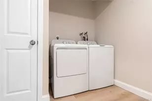 4 Pine St, Huntington, NY 11743 - Photo 12