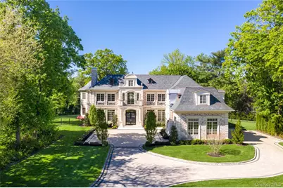6 Foxwood Road, Great Neck, NY 11024 - Photo 2