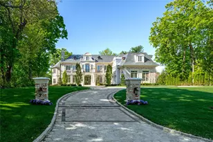 6 Foxwood Rd, Great Neck, NY 11024 - Photo 6