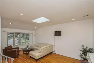 6 Selma Ct, East Northport, NY 11731 - Photo 12