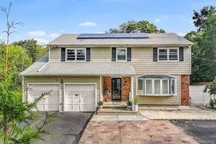 61 Old Indian Head Rd, Commack, NY 11725 - Photo 2