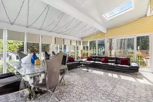 61 Old Indian Head Rd, Commack, NY 11725 - Photo 16