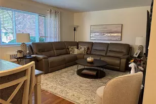 41 Lawrence Dr, White Plains, NY 10603 - Photo 10