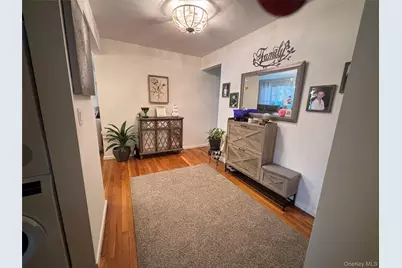 41 Lawrence Drive #A, White Plains, NY 10603 - Photo 4