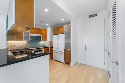 175 Huguenot Street #2108, New Rochelle, NY 10801 - Photo 4