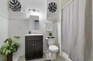 114-27 Bedell St, Jamaica, NY 11434 - Photo 6