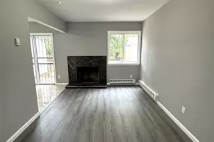 8 Lexington Ct, Coram, NY 11727 - Photo 6