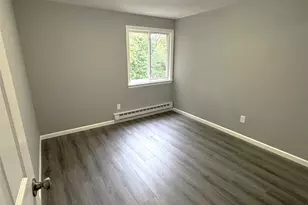 8 Lexington Ct, Coram, NY 11727 - Photo 12