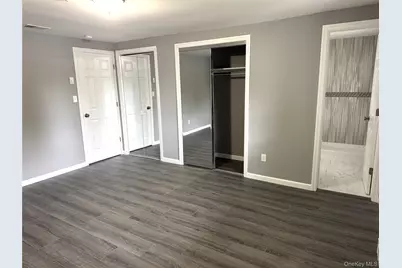 8 Lexington Court, Coram, NY 11727 - Photo 8