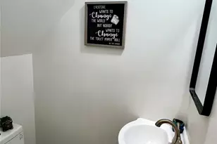 126 W Main St, Middletown, NY 10940 - Photo 14