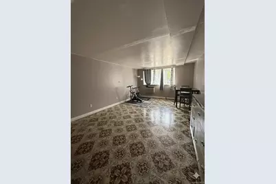 854 Throgs Neck Expwy, Bronx, NY 10465 - Photo 4