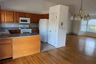 211 Robinson Ln, Wappingers Falls, NY 12590 - Photo 4