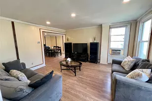 34 Smith St, Poughkeepsie, NY 12601 - Photo 8