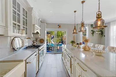 289 Exeter Street, Brooklyn, NY 11235 - Photo 6