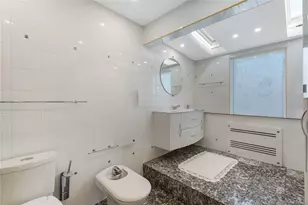 289 Exeter St, Brooklyn, NY 11235 - Photo 12