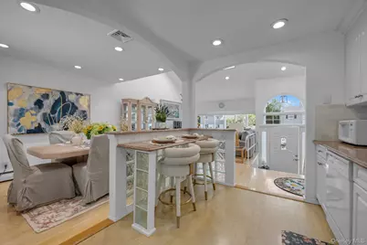 38 Loretta Drive, Syosset, NY 11791 - Photo 6