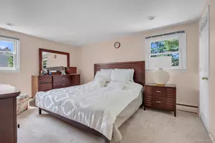 38 Loretta Dr, Syosset, NY 11791 - Photo 14