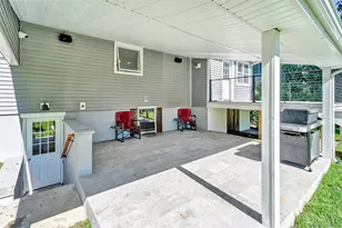 35 Suffolk Rd, Hampton Bays, NY 11946 - Photo 8