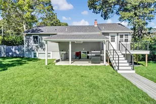 35 Suffolk Rd, Hampton Bays, NY 11946 - Photo 6