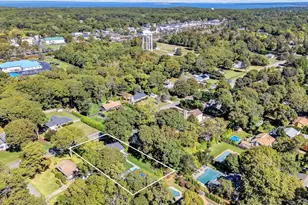 35 Suffolk Rd, Hampton Bays, NY 11946 - Photo 4