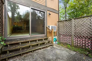 9 Round Hill Rd, Dobbs Ferry, NY 10522 - Photo 16