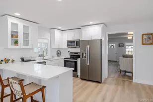 50 Peconic St, Selden, NY 11784 - Photo 10