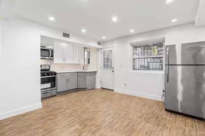 836 E 221st Street, Bronx, NY 10467 - Photo 6