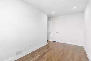 836 E 221st St, Bronx, NY 10467 - Photo 26