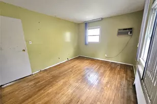 153-27 Foch Blvd, Jamaica, NY 11434 - Photo 14