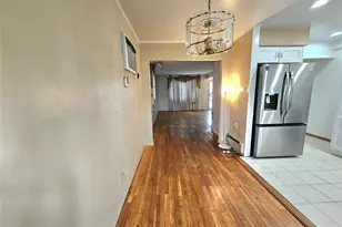 153-27 Foch Blvd, Jamaica, NY 11434 - Photo 6