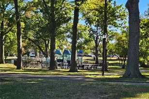 153-27 Foch Blvd, Jamaica, NY 11434 - Photo 14