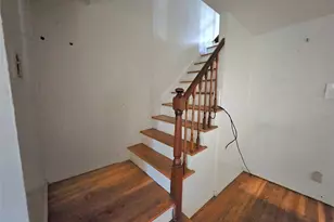 153-27 Foch Blvd, Jamaica, NY 11434 - Photo 8
