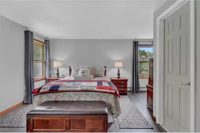 60 South Avenue, Smithtown, NY 11787 - Photo 16