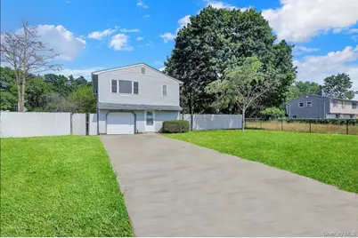 101 Miller Avenue, Central Islip, NY 11722 - Photo 4