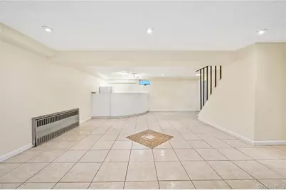 28 Elizabeth Avenue, Hempstead, NY 11550 - Photo 20