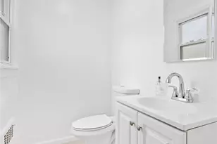 28 Elizabeth Ave, Hempstead, NY 11550 - Photo 18