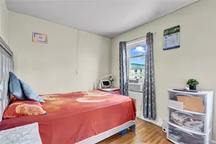 90-03 Albert Rd, Jamaica, NY 11417 - Photo 18