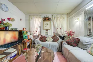 41-41 41st St, Sunnyside, NY 11104 - Photo 10
