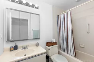 8 Deepwater Way, Bronx, NY 10464 - Photo 14