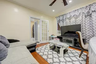 9507 239th St, Floral Park, NY 11001 - Photo 6