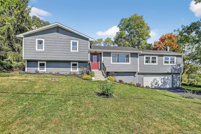 10 Elizabeth Drive, Wallkill, NY 12589 - Photo 1