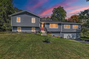 10 Elizabeth Dr, Wallkill, NY 12589 - Photo 2