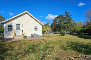 20 Miller Ave, East Moriches, NY 11940 - Photo 16